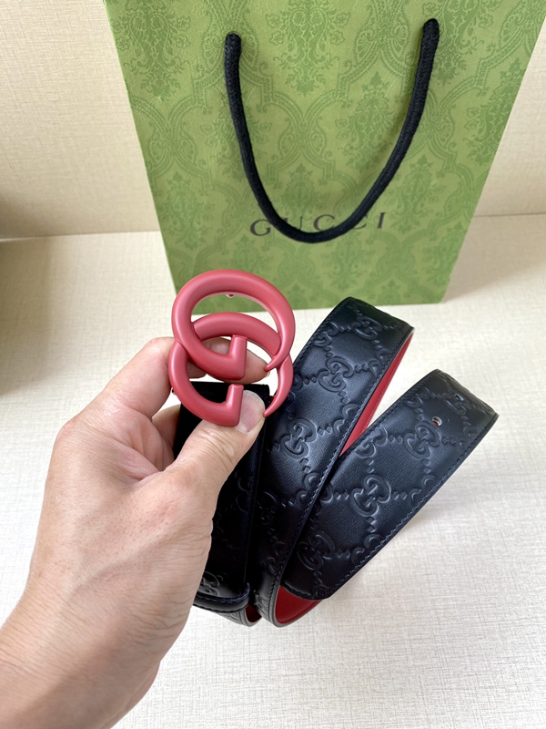 グッチベルト激安内部構造